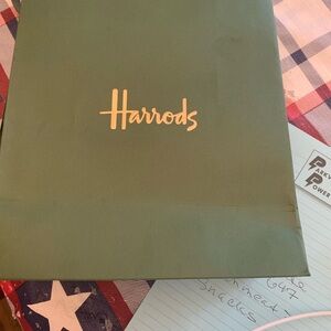 Small Harrods shopping bag with Gold Logo